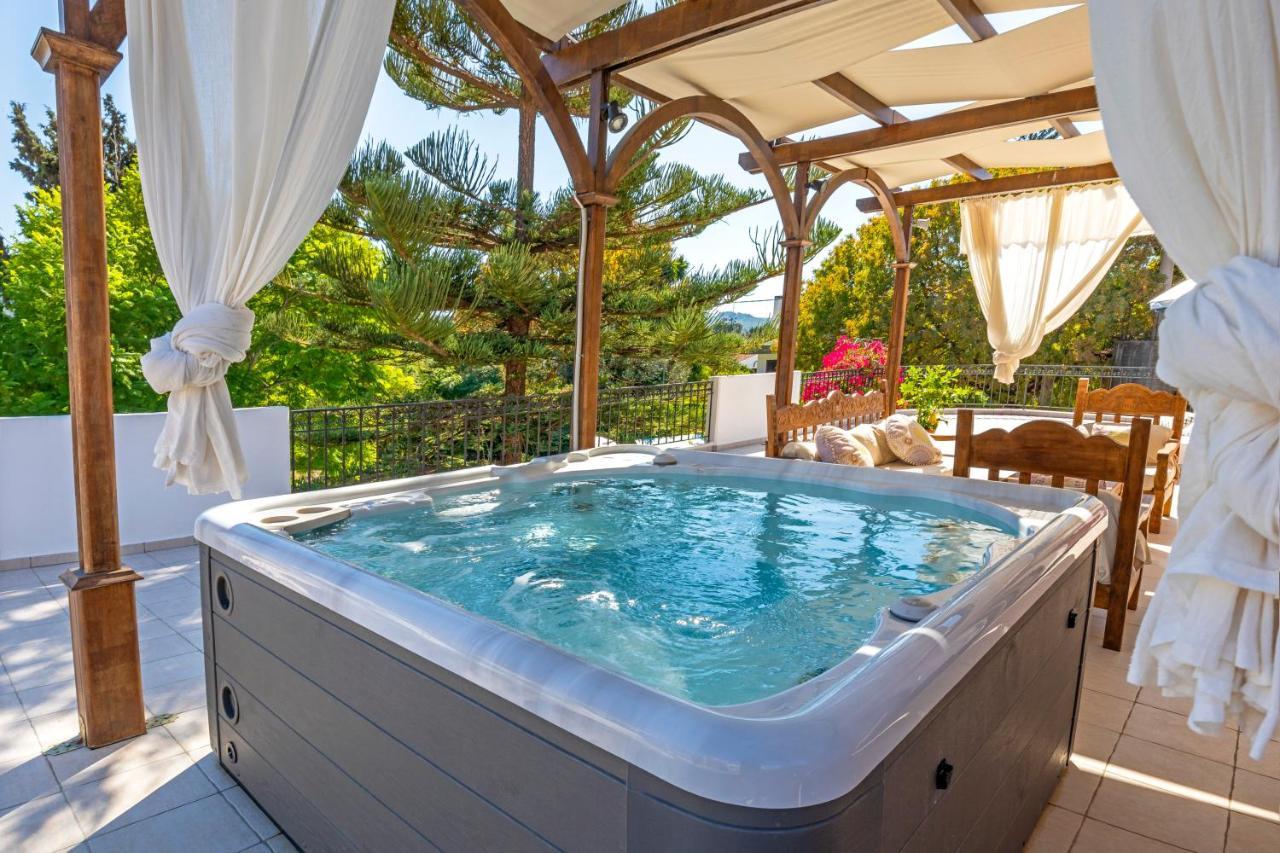 Anna'S Brilliant Villa In Ialysos Екстер'єр фото